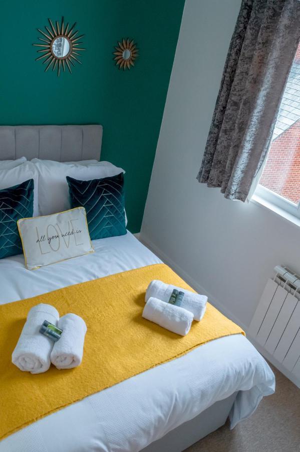 Bed& Boujee With Sea Views Apartment Торки Екстериор снимка