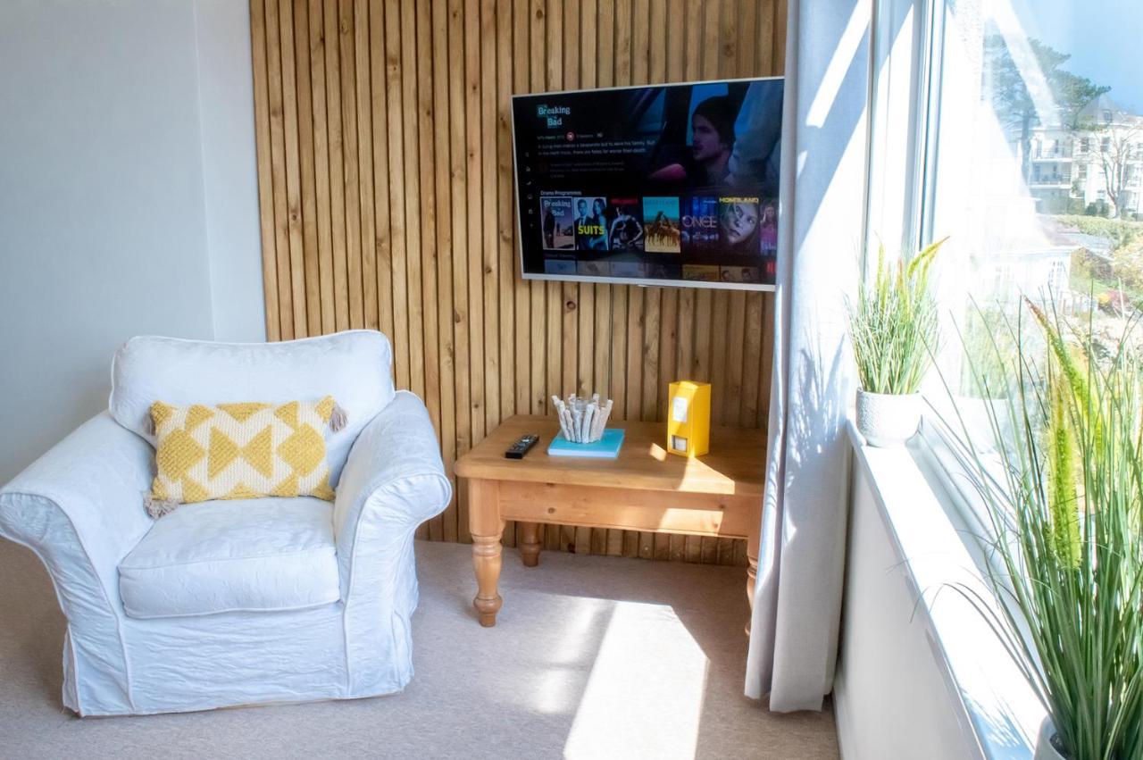 Bed& Boujee With Sea Views Apartment Торки Екстериор снимка